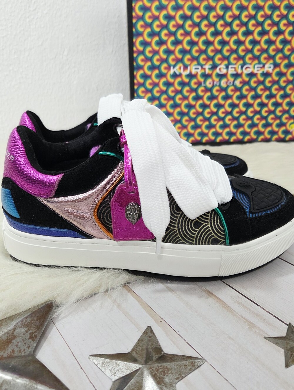 Kurt Geiger Southbank Tag sneakers metallic rainbow low top women's 7 new NWT - Picture 4 of 9